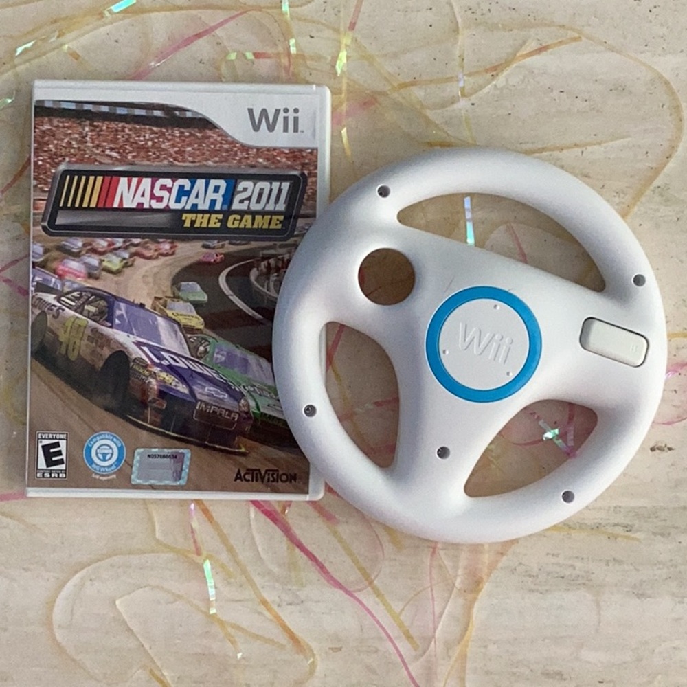 NASCAR 2011 The Game Nintendo Wii Game & Racing Wii Wheel Race Cars